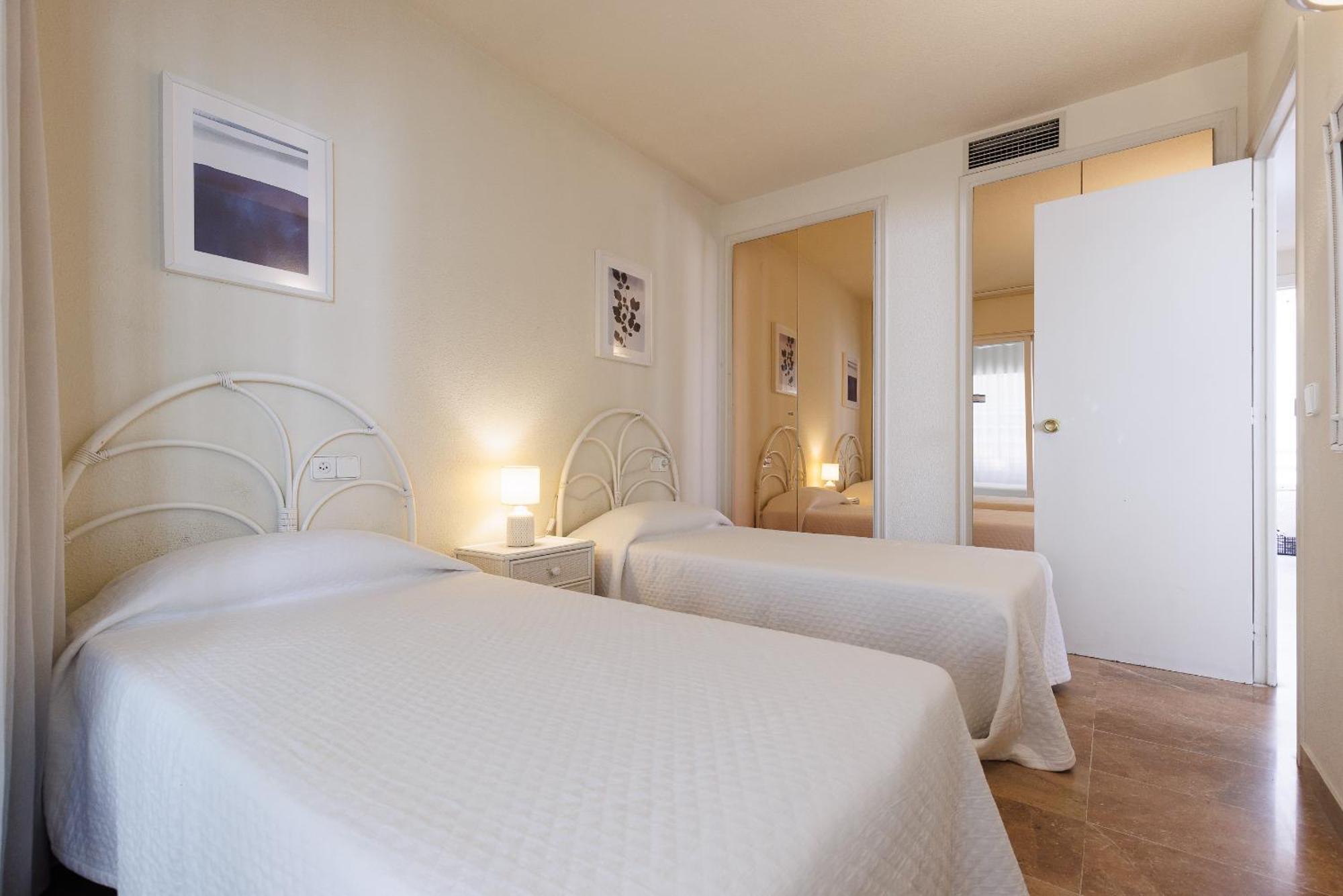 Uhc Center Apartments Salou Eksteriør billede
