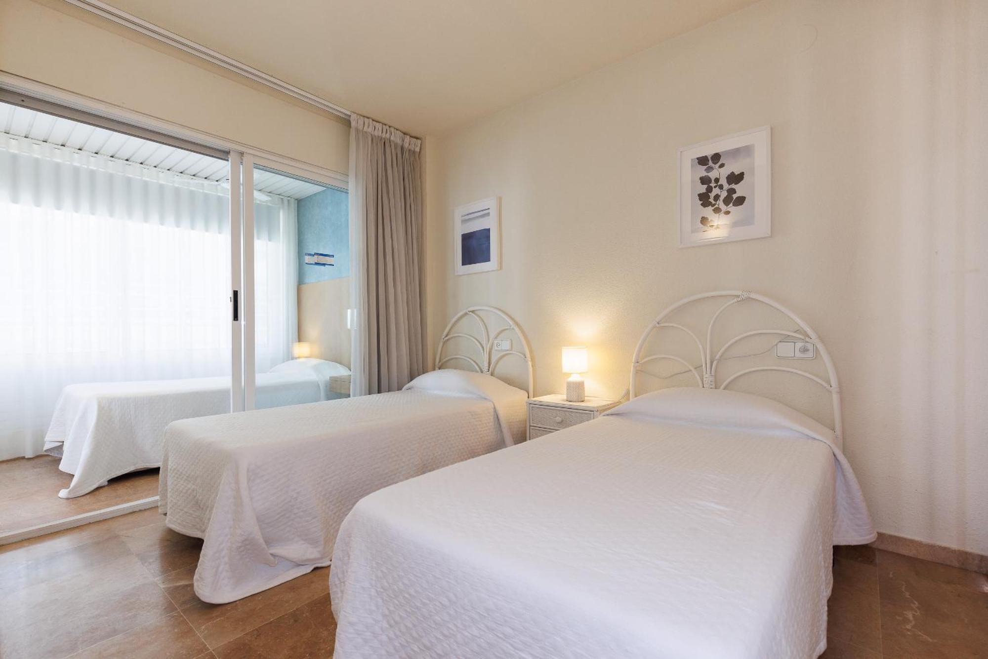 Uhc Center Apartments Salou Værelse billede
