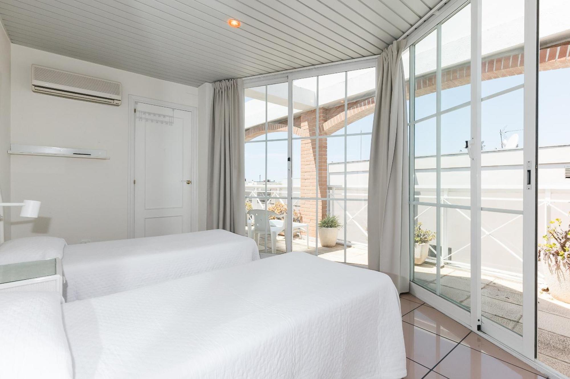 Uhc Center Apartments Salou Værelse billede